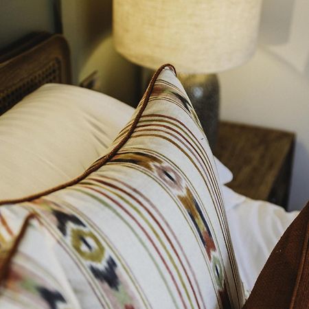 Finch'S Arms Hotel โอ๊กคัม ภายนอก รูปภาพ