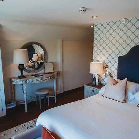 Finch'S Arms Hotel โอ๊กคัม ภายนอก รูปภาพ