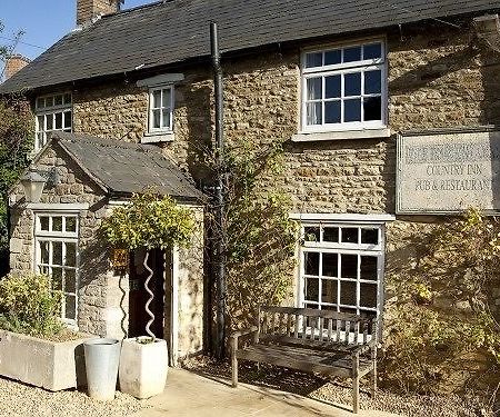 Finch'S Arms Hotel โอ๊กคัม ภายนอก รูปภาพ