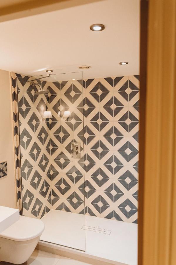 Finch'S Arms Hotel โอ๊กคัม ภายนอก รูปภาพ