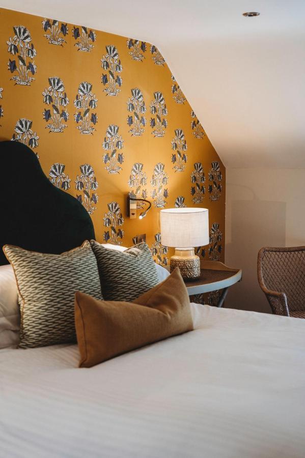 Finch'S Arms Hotel โอ๊กคัม ภายนอก รูปภาพ