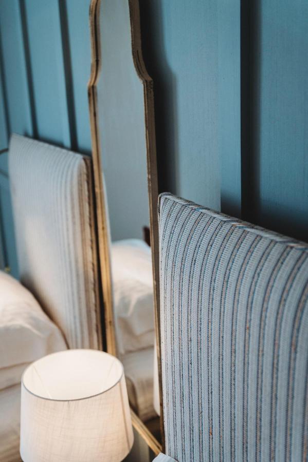 Finch'S Arms Hotel โอ๊กคัม ภายนอก รูปภาพ