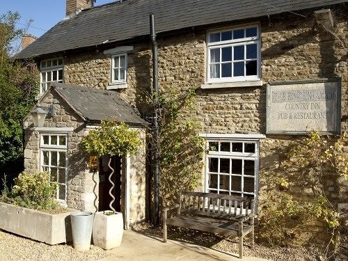 Finch'S Arms Hotel โอ๊กคัม ภายนอก รูปภาพ